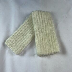 Cozy Cream Knit Fingerless Mittens